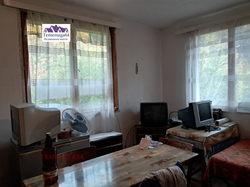 Продава КЪЩА, с. Гълъбовци, област София област, снимка 3 - Къщи - 52642620