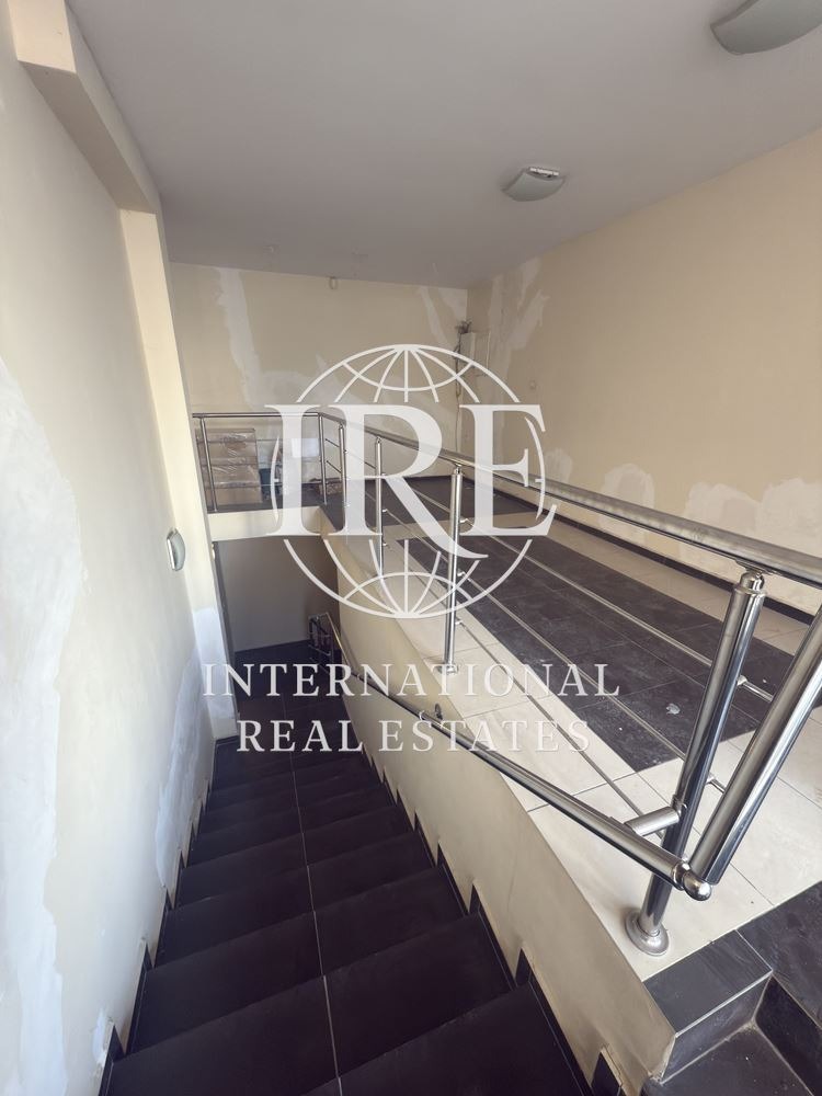 Продава БИЗНЕС ИМОТ, гр. Варна, Гранд Мол, снимка 2 - Други - 52488958