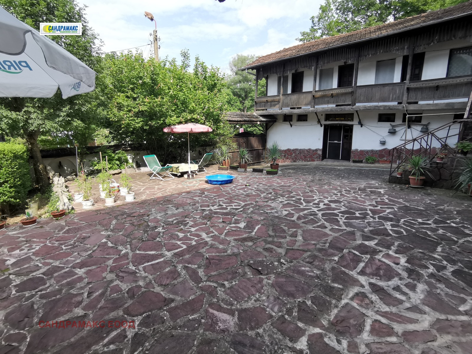 Продава ХОТЕЛ, гр. Луковит, област Ловеч, снимка 2 - Хотели - 41361363