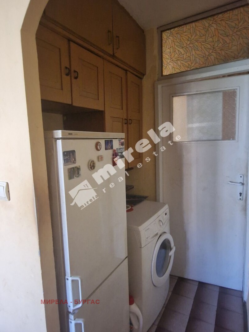 Продава 2-СТАЕН, гр. Бургас, Славейков, снимка 5 - Aпартаменти - 46512439