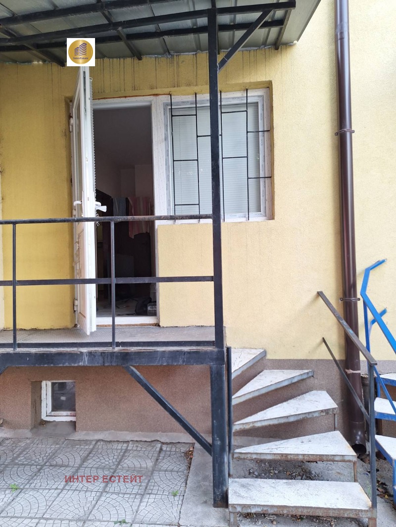 Na prodej  1 ložnice Pernik , Iztok , 62 m2 | 26170581