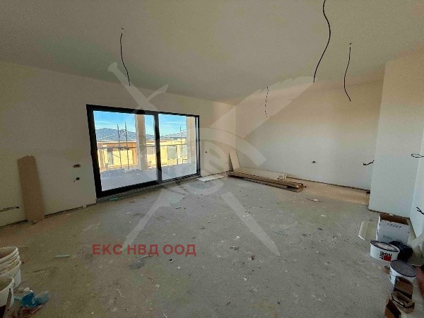 Продава  Къща, област Пловдив, с. Брестник •  362 700 EUR • ID 62886307 — holmes.bg - [1] 