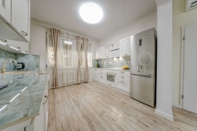 3 bedroom Oborishte, Sofia 4