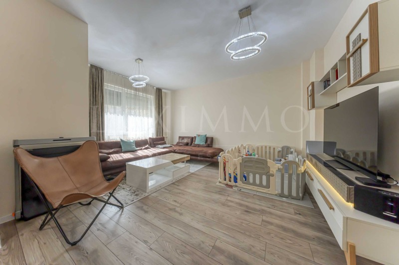 Продава  4-стаен град София , Оборище , 128 кв.м | 31341143