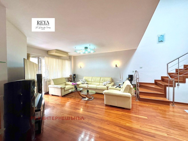 À vendre  Maisonnette Sofia , Strelbichte , 240 m² | 73243012