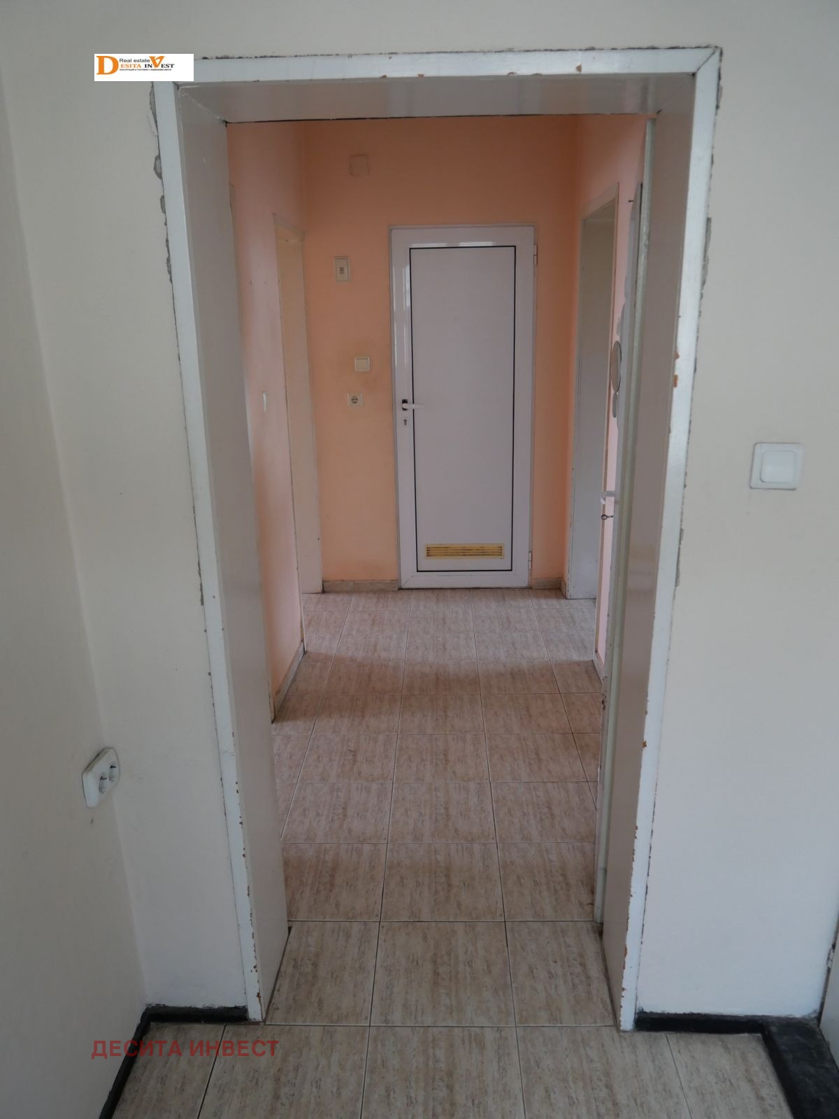 Продава КЪЩА, гр. Аксаково, област Варна, снимка 9 - Къщи - 53896185