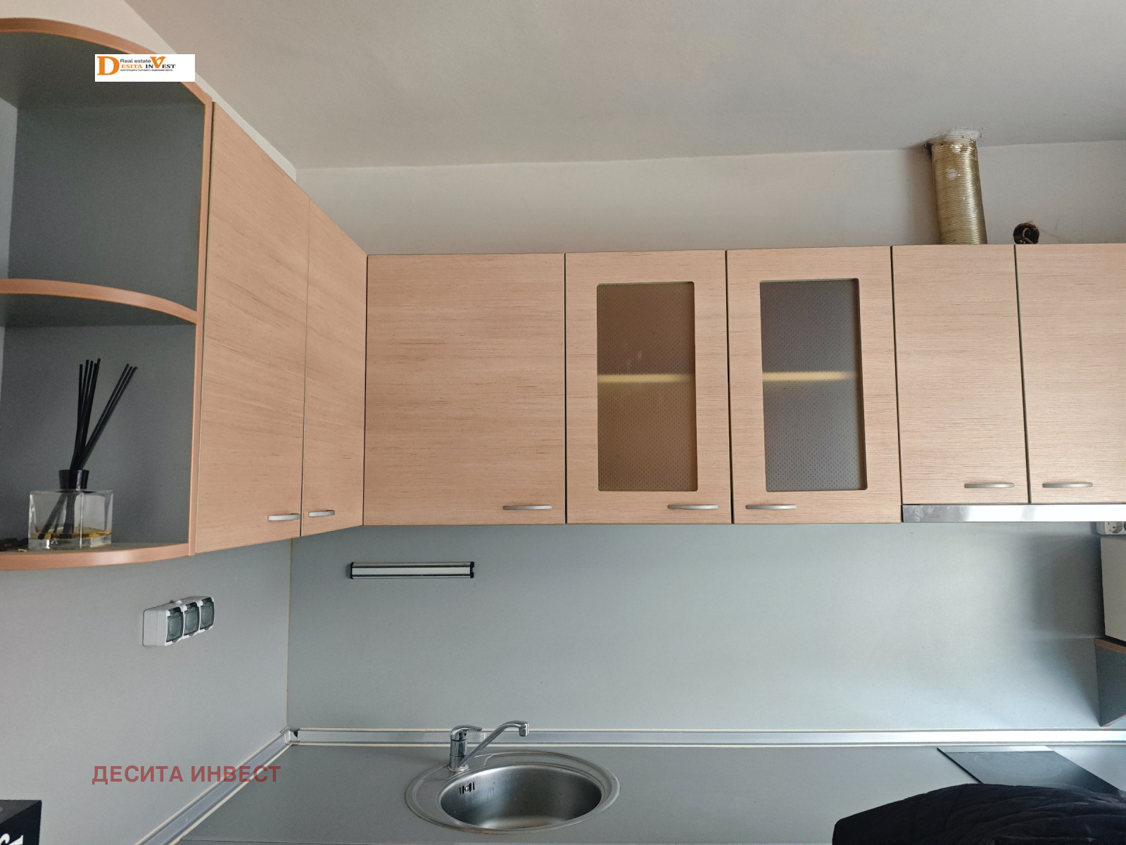 Продава КЪЩА, гр. Аксаково, област Варна, снимка 2 - Къщи - 53896185