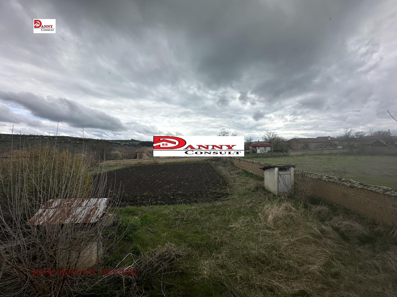 Продава КЪЩА, с. Иванча, област Велико Търново, снимка 2 - Къщи - 54628388