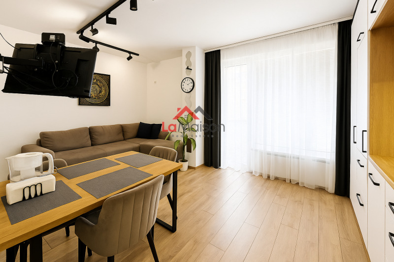 Продава  3-стаен град София , Център , 75 кв.м | 44574171