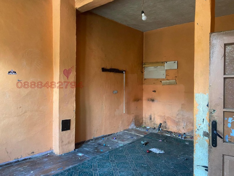 Продава КЪЩА, с. Дълбок дол, област Ловеч, снимка 2 - Къщи - 52780220