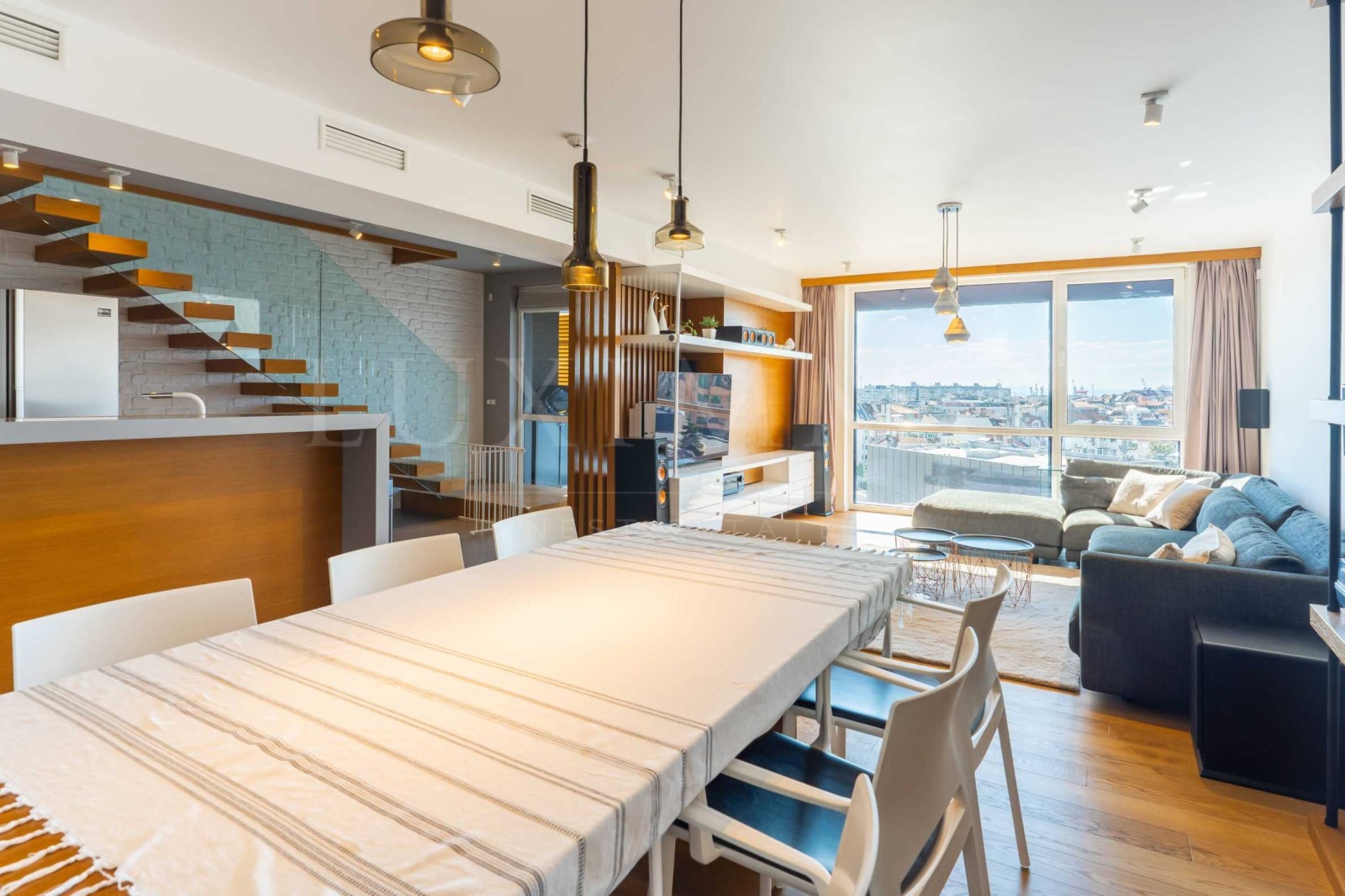 Продава МЕЗОНЕТ, гр. Бургас, Център, снимка 9 - Апартаменти - 53765540