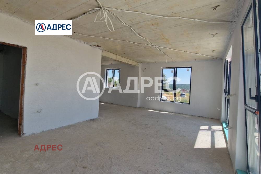 Продава КЪЩА, с. Близнаци, област Варна, снимка 2 - Къщи - 55171173