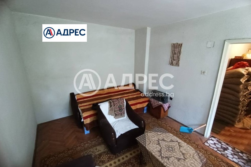 Продава  2-стаен град Разград , Васил Левски , 66 кв.м | 35067086 - изображение [2]