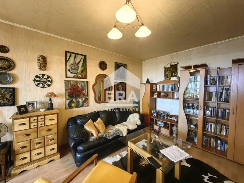 Продава 4-СТАЕН, гр. Русе, Дружба 2, снимка 4 - Апартаменти - 54287936