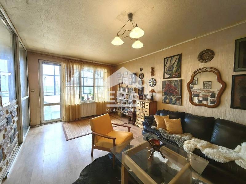 Продава 4-СТАЕН, гр. Русе, Дружба 2, снимка 2 - Апартаменти - 54287936