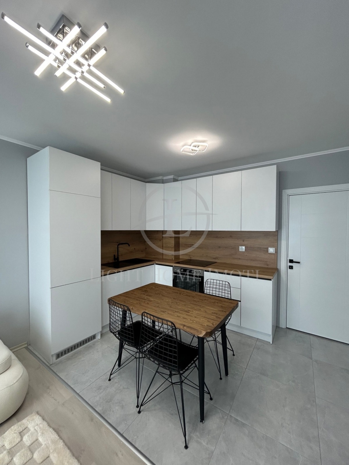 Продава 2-СТАЕН, гр. Пловдив, Кючук Париж, снимка 3 - Апартаменти - 54425507