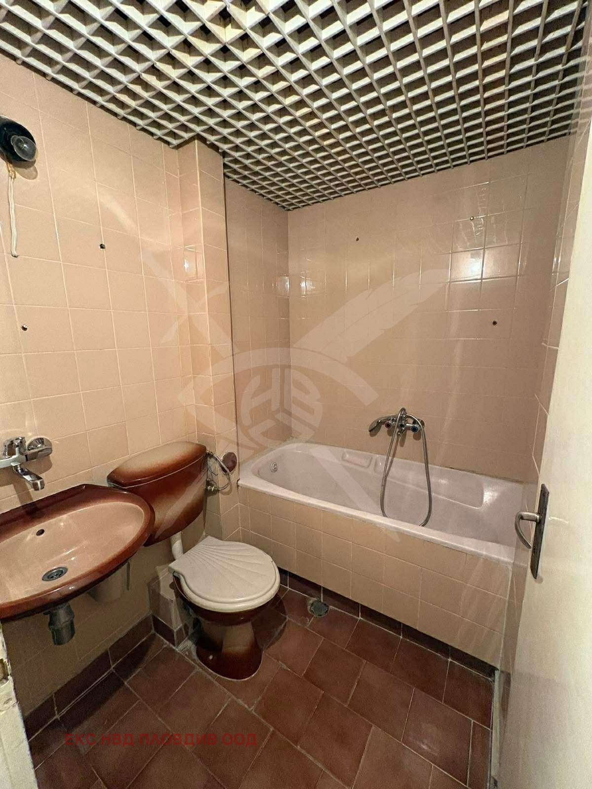 Продава 3-СТАЕН, гр. Пловдив, Кършияка, снимка 5 - Апартаменти - 53828329