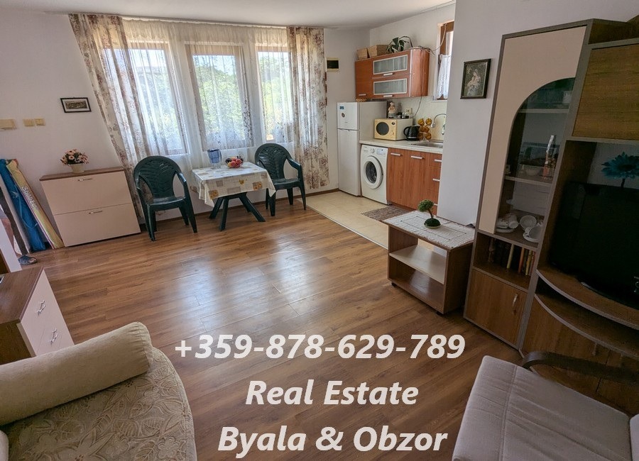 Продава КЪЩА, гр. Бяла, област Варна, снимка 9 - Къщи - 55242911