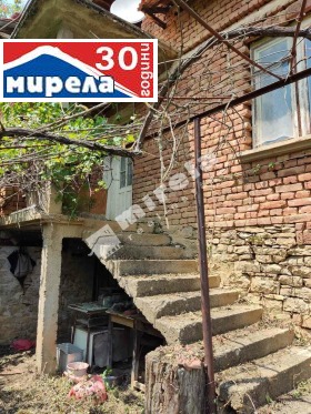 Продажба на имоти в с. Вишовград, област Велико Търново - изображение 2 