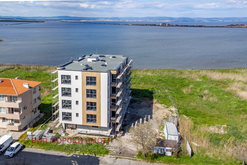 Продава 3-СТАЕН, гр. Поморие, област Бургас, снимка 4 - Апартаменти - 54180542