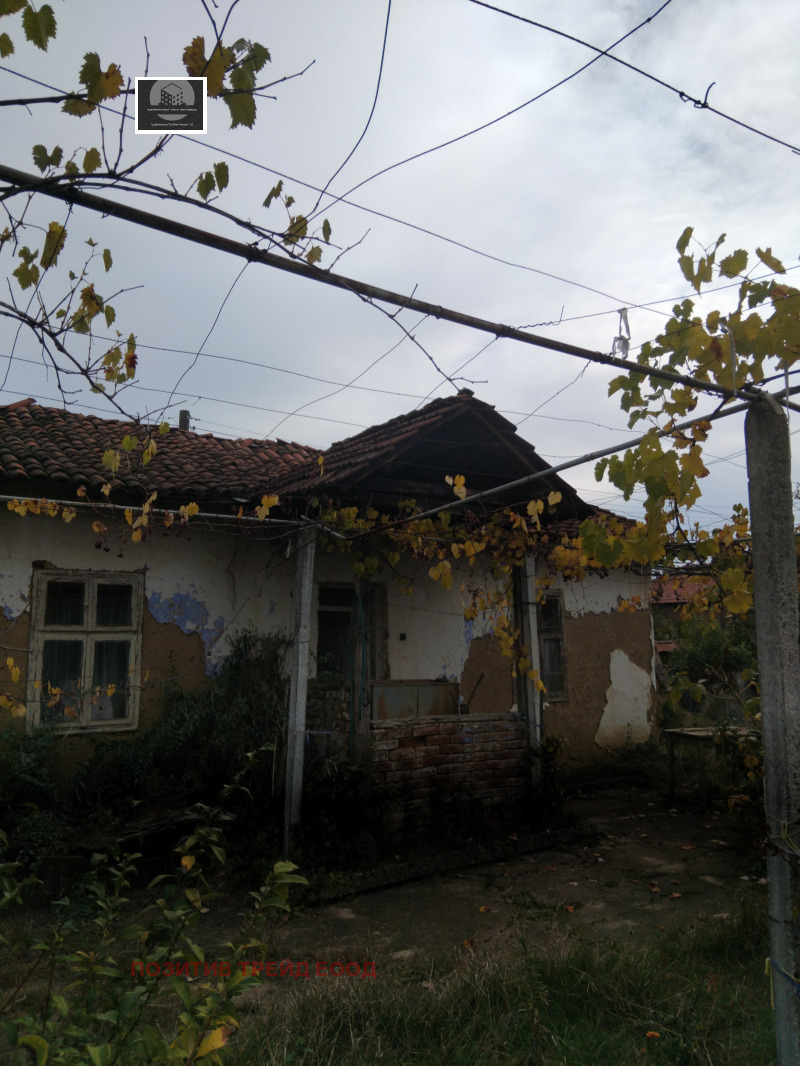 Продава КЪЩА в област Кюстендил, с. Багренци - 100 кв.м / 44 500 € » 87 034.44 лв., ПОЗИТИВ ТРЕЙД ЕООД