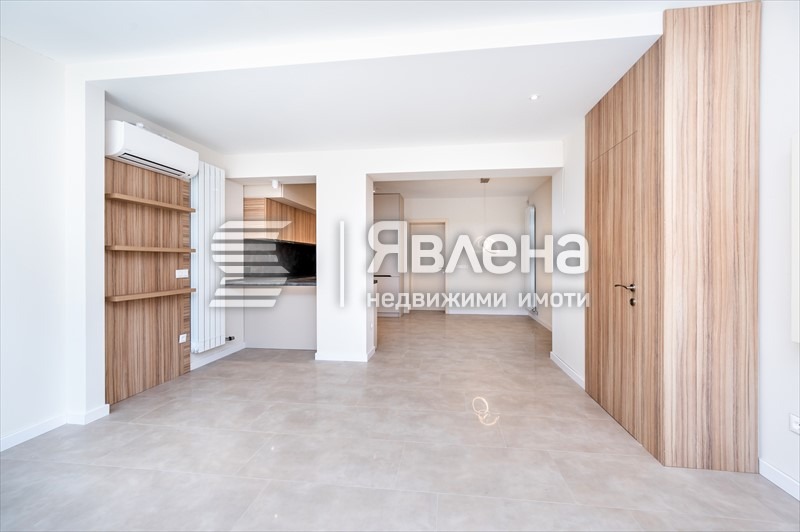 Na sprzedaż  2 sypialnie Sofia , Centar , 186 mkw | 50596546 - obraz [3]