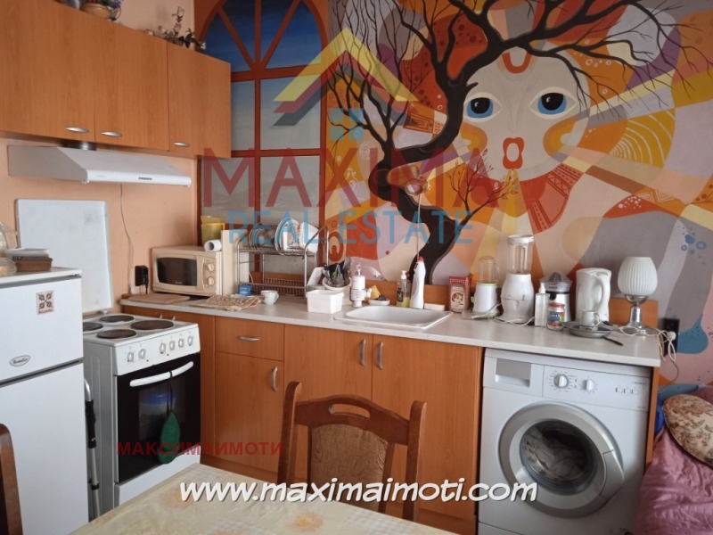 De vânzare  2 dormitoare Plovdiv , Ciuciuc Parij , 70 mp | 68020195