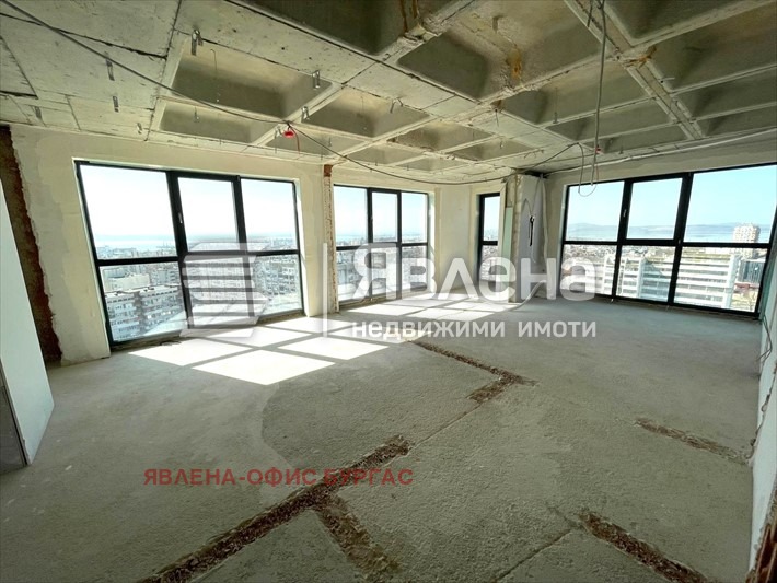 Продава МНОГОСТАЕН, гр. Бургас, Братя Миладинови, снимка 2 - Апартаменти - 56217224