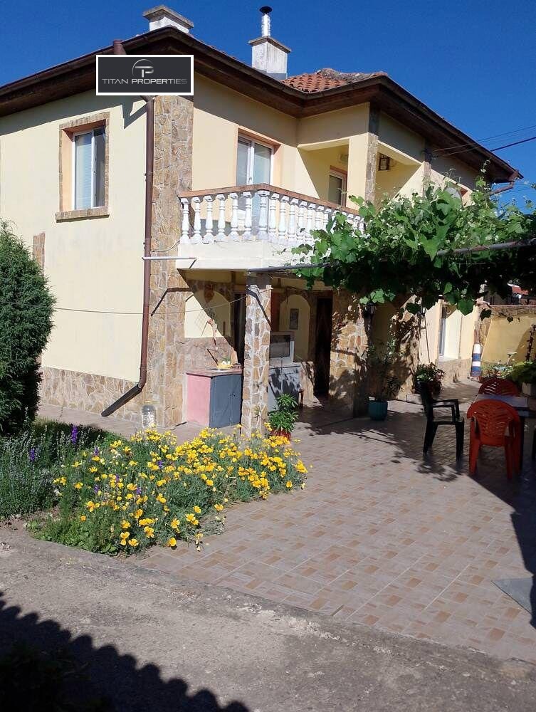 Продава КЪЩА, с. Момина църква, област Бургас