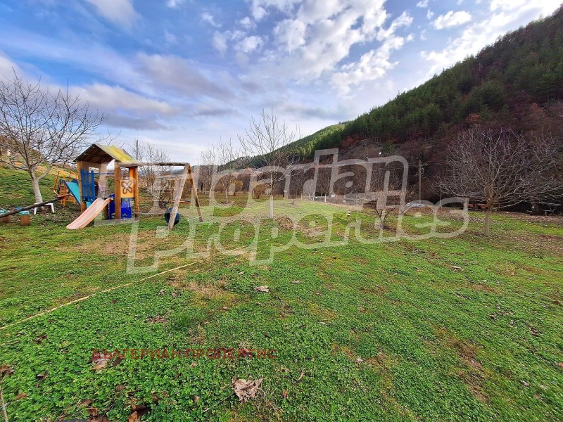 Продава БИЗНЕС ИМОТ, с. Градево, област Благоевград, снимка 5 - Други - 53443098