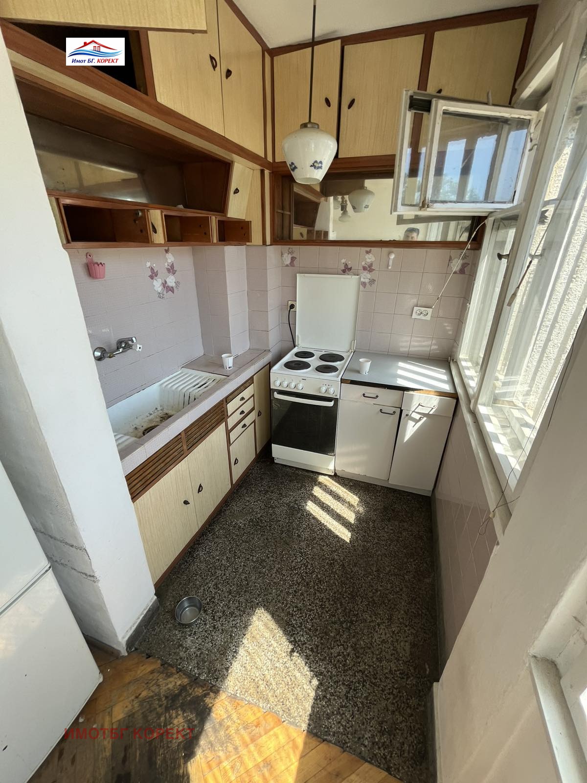Продава 3-СТАЕН, гр. София, Изток