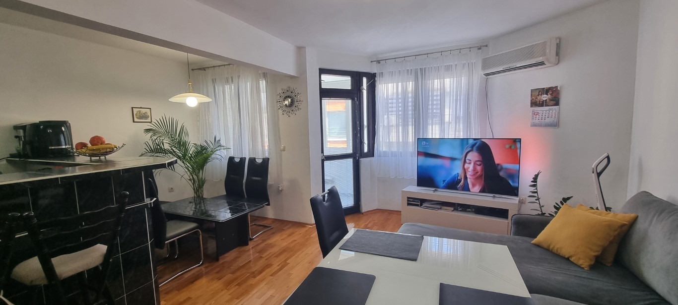 Продава МНОГОСТАЕН, гр. Бургас, Възраждане, снимка 4 - Апартаменти - 54135847