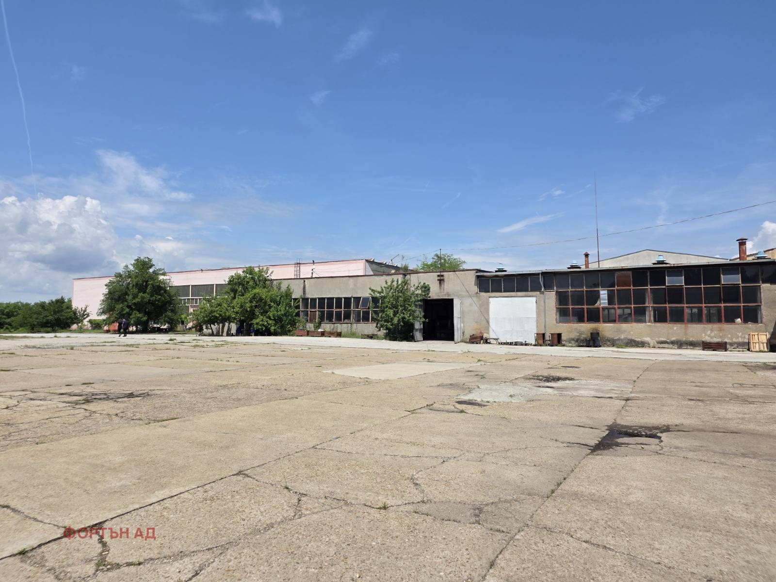 Продава СКЛАД, гр. Велико Търново, Промишлена зона - Запад, снимка 3 - Складове - 54880970