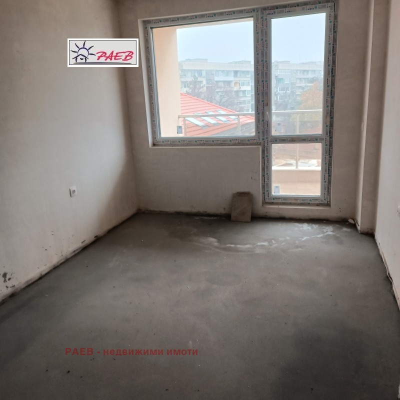 Продава  1 slaapkamer Ruse , Tsentar , 73 кв.м | 32020637 - изображение [3]