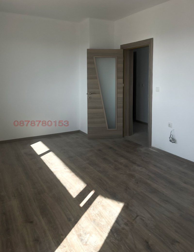 Продава 3-СТАЕН, гр. Добрич, Център, снимка 6 - Апартаменти - 52786602