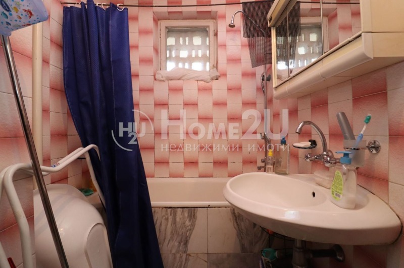 Продава 3-СТАЕН, гр. София, Иван Вазов, снимка 8 - Апартаменти - 52810675