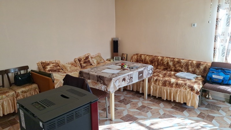 Till salu  Hus region Varna , Provadija , 152 kvm | 21023884 - bild [11]