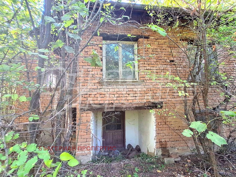 Продава КЪЩА, област Велико Търново, с. Морава • 4800 € / 9387.98 лв. • 16311689 1