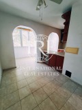 Продава  3-стаен град Варна , Възраждане 1 , 101 кв.м | 40301868 - изображение [2]