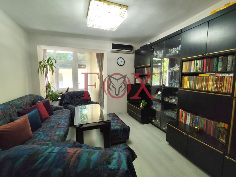 À venda  1 quarto Varna , Centralna pochtcha , 80 m² | 82333144