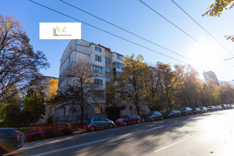 Продава  2-стаен, град София, Борово •  139 999 EUR • ID 81844778 — holmes.bg - [1] 