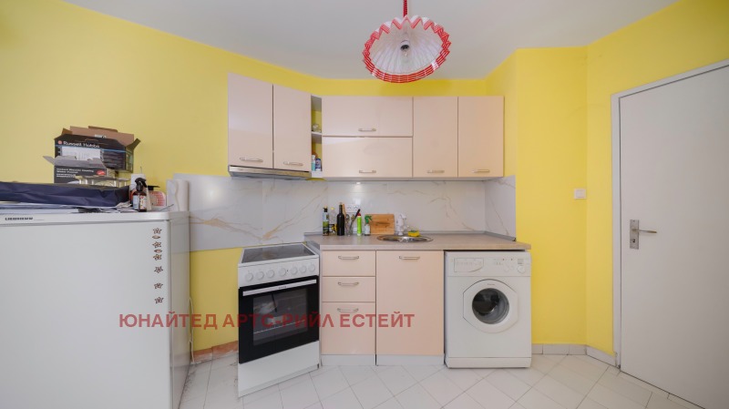 Продаја  1 спаваћа соба Софија , Белите брези , 56 м2 | 61995288