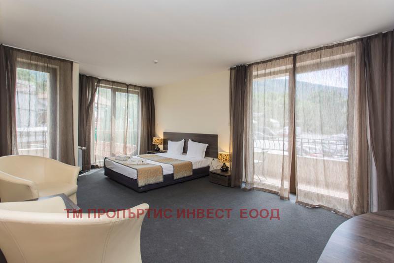 Till salu  Hotell Sofia , Dragalevci , 2794 kvm | 70095487 - bild [10]