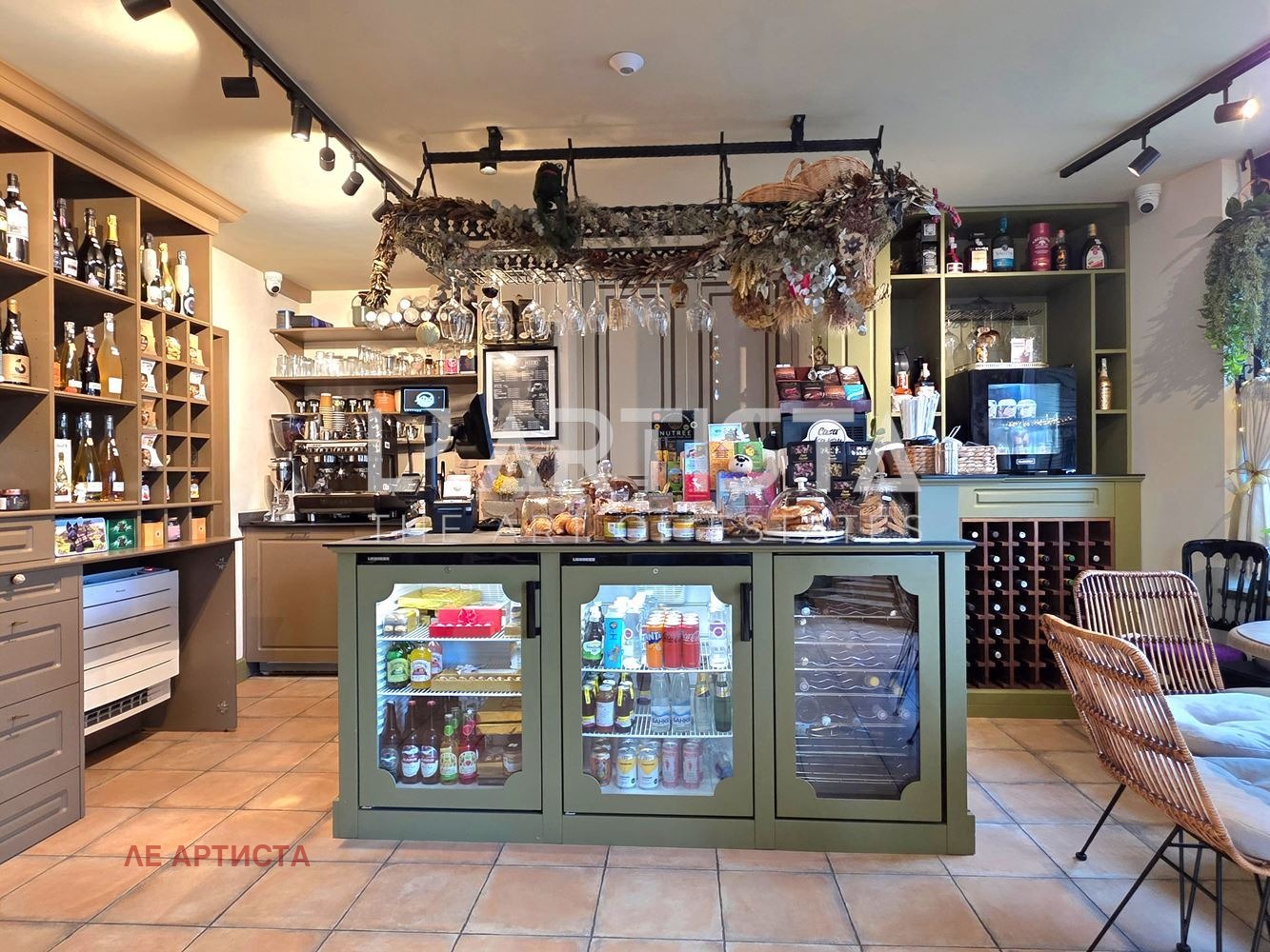 Продава ЗАВЕДЕНИЕ, гр. София, Иван Вазов, снимка 2 - Заведения - 53605425