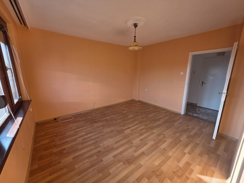 Продава 4-СТАЕН, гр. Бургас, Възраждане, снимка 8 - Апартаменти - 52184707