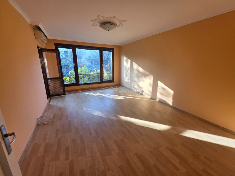 Продава 4-СТАЕН, гр. Бургас, Възраждане, снимка 3 - Апартаменти - 52184707