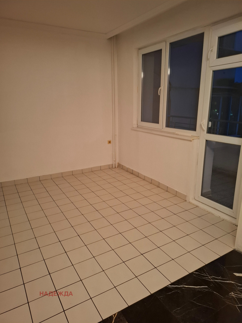 Продава 4-СТАЕН, гр. Плевен, Мара Денчева, снимка 3 - Апартаменти - 52601800