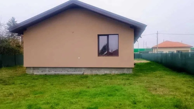 Продава КЪЩА, с. Скутаре, област Пловдив