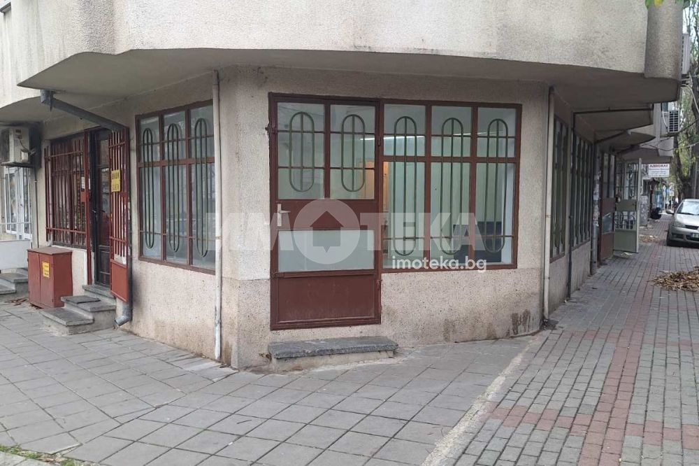 Продава МАГАЗИН, гр. Варна, Зимно кино Тракия, снимка 2 - Магазини - 52688225