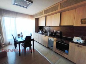 1 bedroom k.k. Zlatni pyasatsi, Varna 2